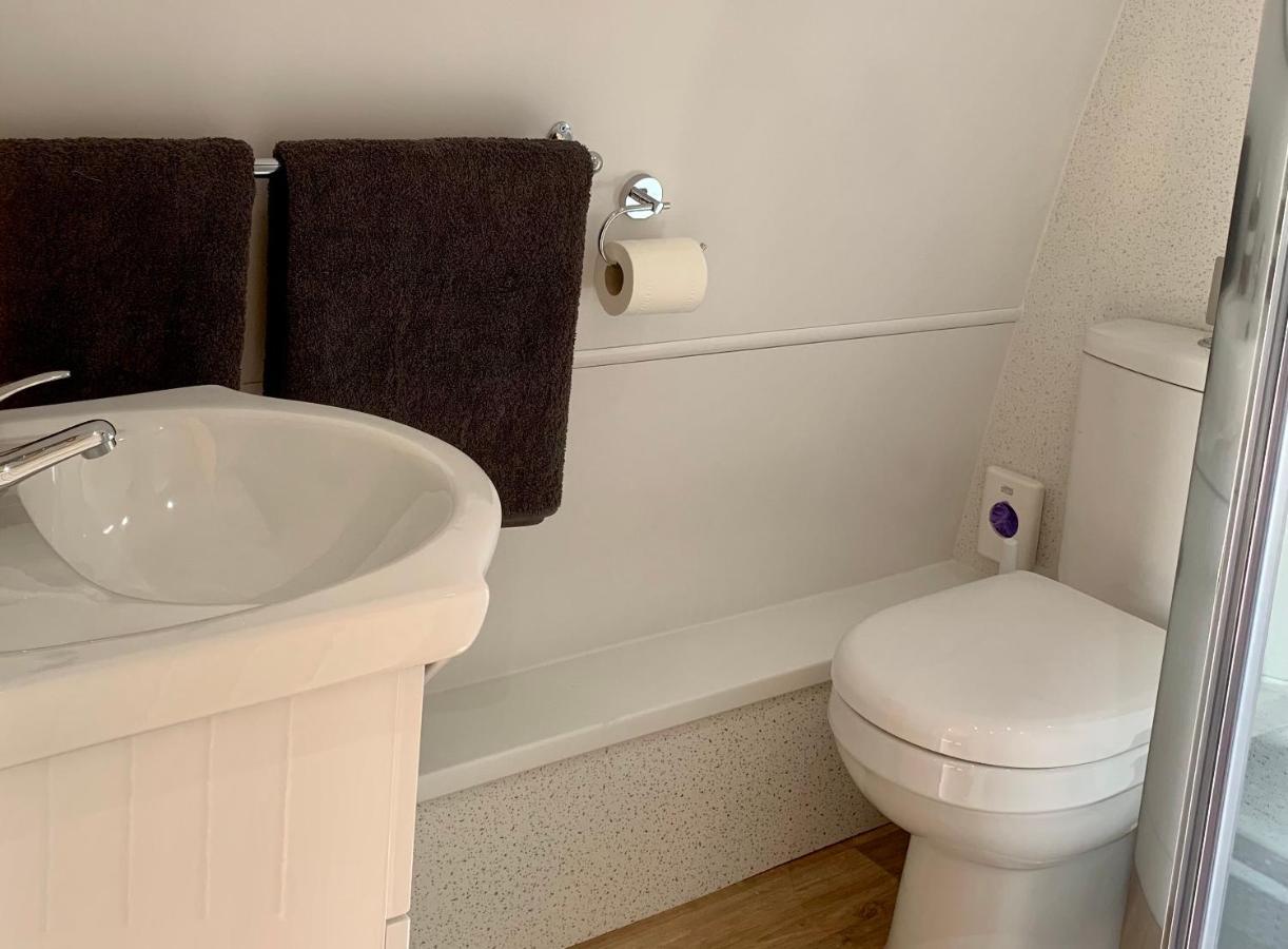 Waterpump Pod For 2 Adults With Ensuite In The Suffolk Countryside Badingham Eksteriør billede